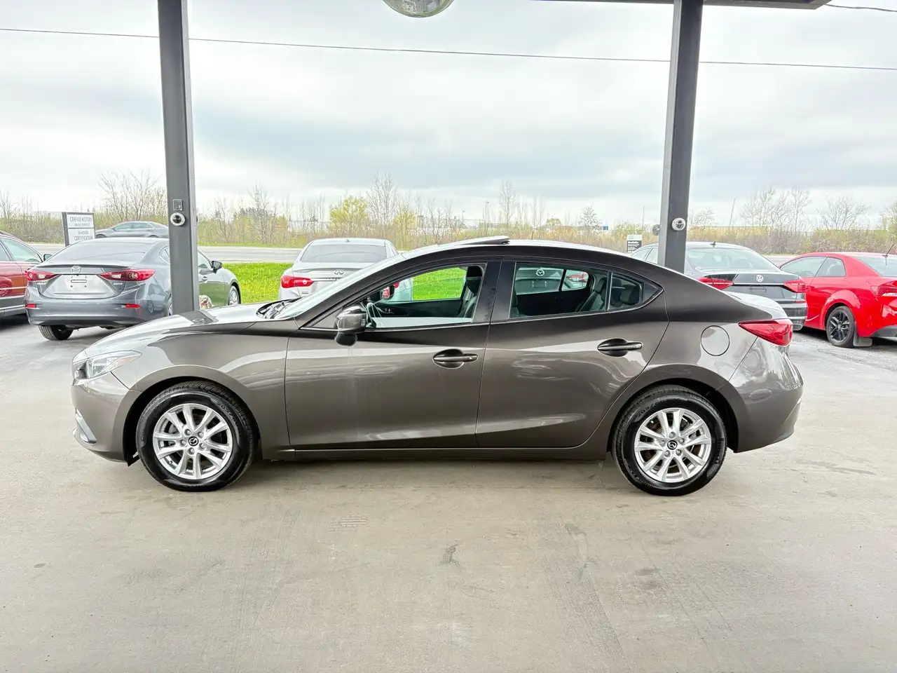 Mazda 3 снимка Mazda 3