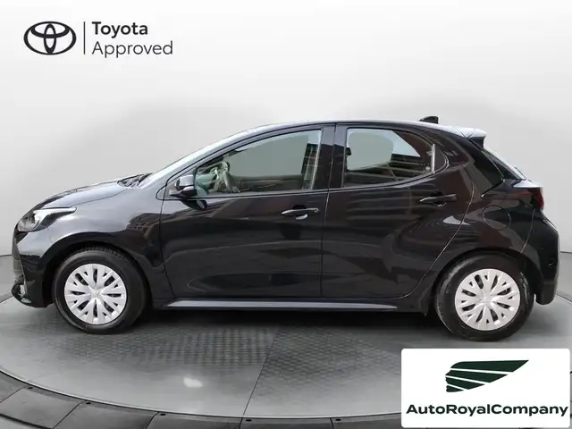 Toyota Yaris view 6