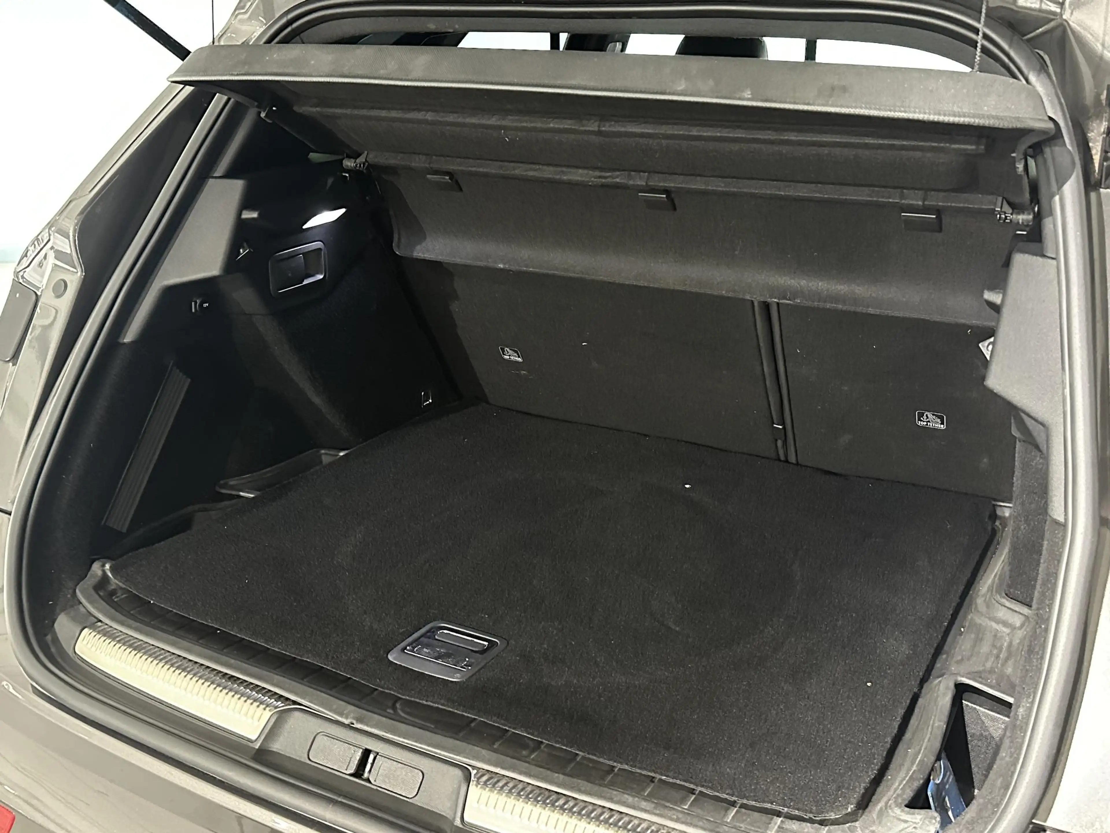 DS Automobiles DS 7 Crossback E-Tense 4x4 Performance Line | Camera | Leder | Pa — photo 8
