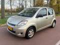 Daihatsu Sirion 2 1.0-12V Trend NWE APK!5DEURS!KOOPJE! Geel - thumbnail 3