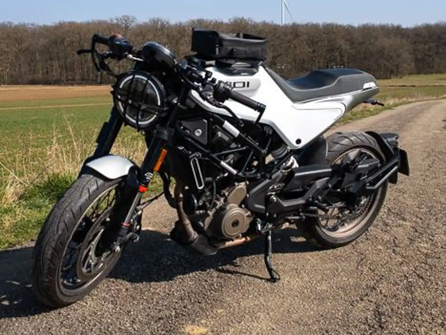 KTM Vitpilen Husqvarna 401 Alb - 2