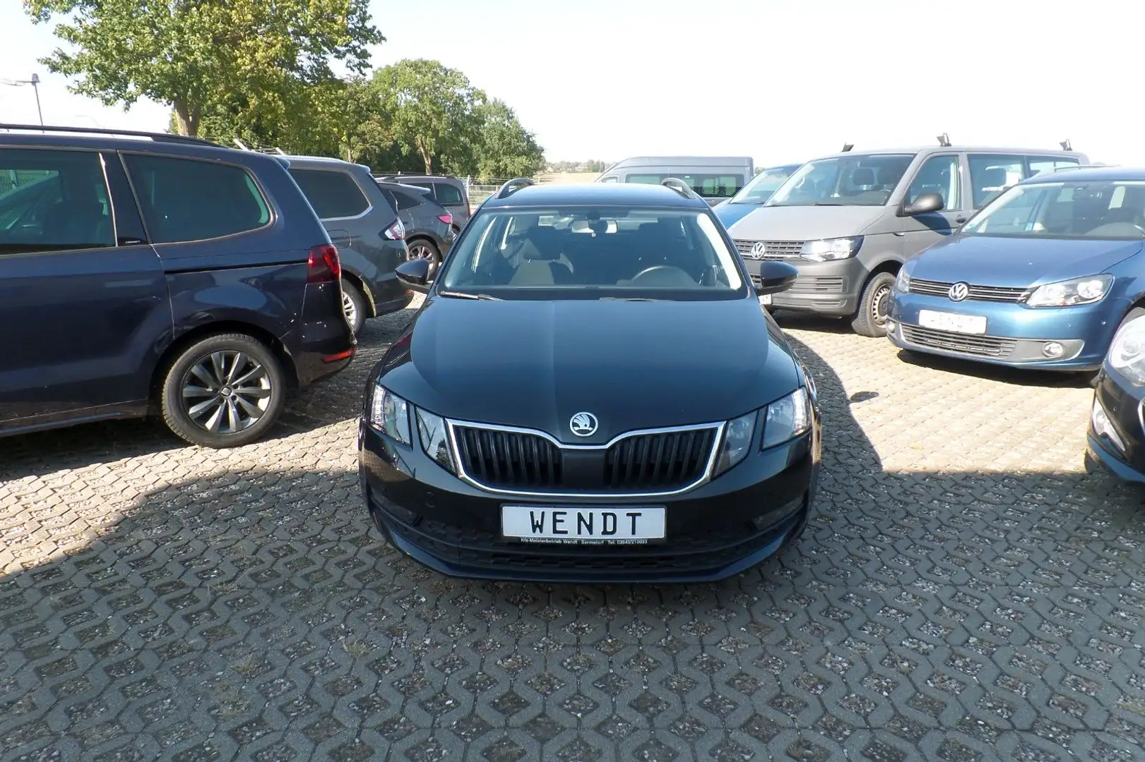 Skoda Octavia Combi Ambition Noir - 2