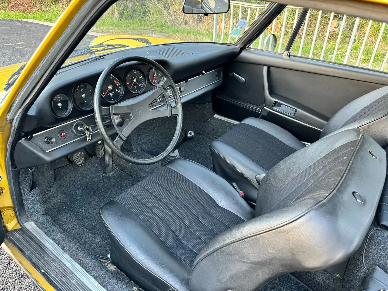 Porsche 911 2.4T, foto 6