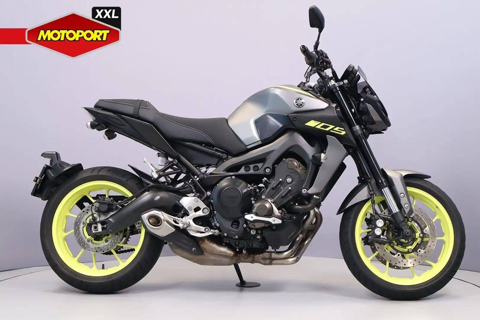 Yamaha MT-09 Grijs - 1