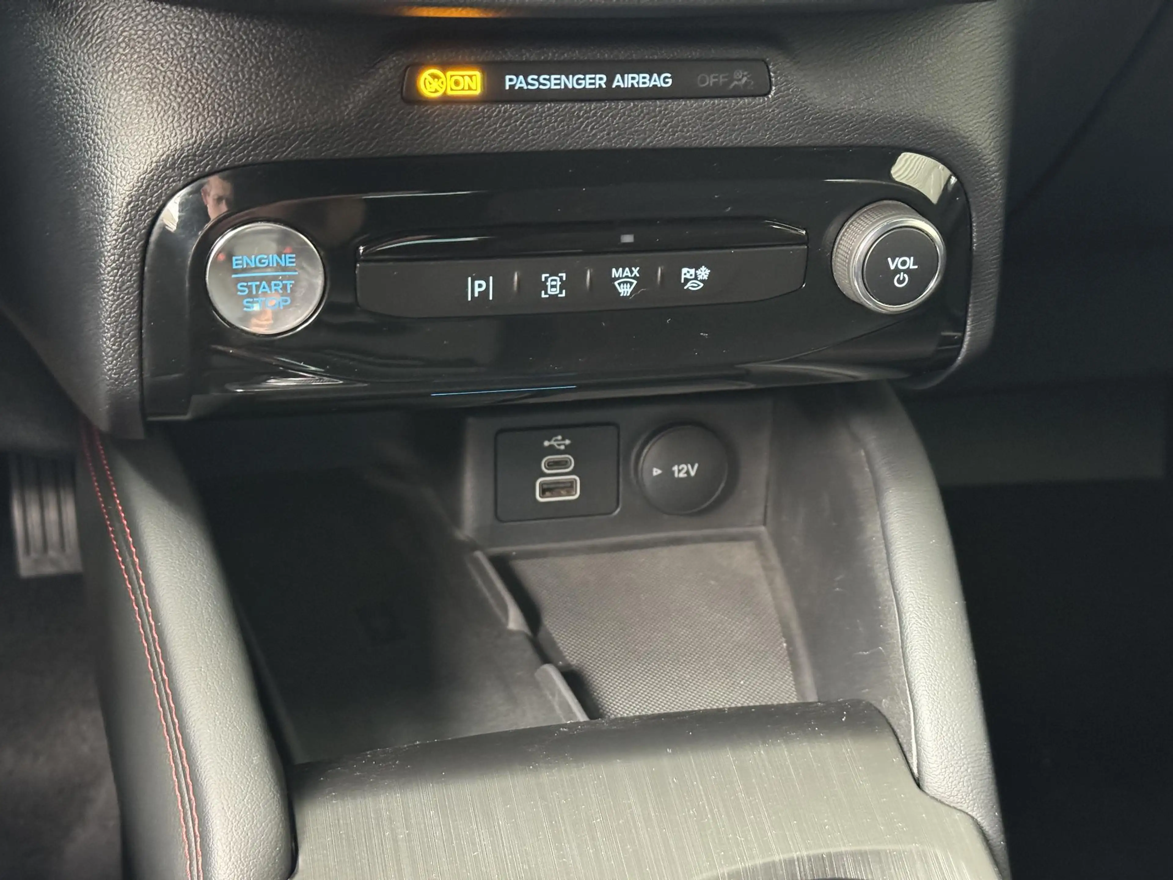 Ford Kuga 2.5 PHEV ST-Line | Navigatie| Camera | Trekhaak | — photo 10