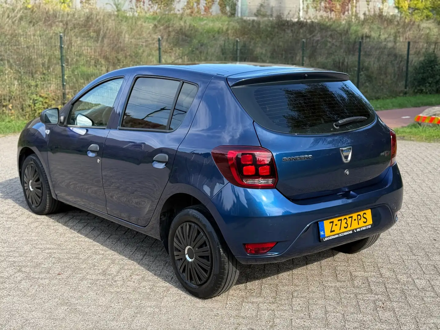 Dacia Sandero 1.0 SCe Laureate AIRCO I ELEC RAMEN I BLUETOOTH Bleu - 2