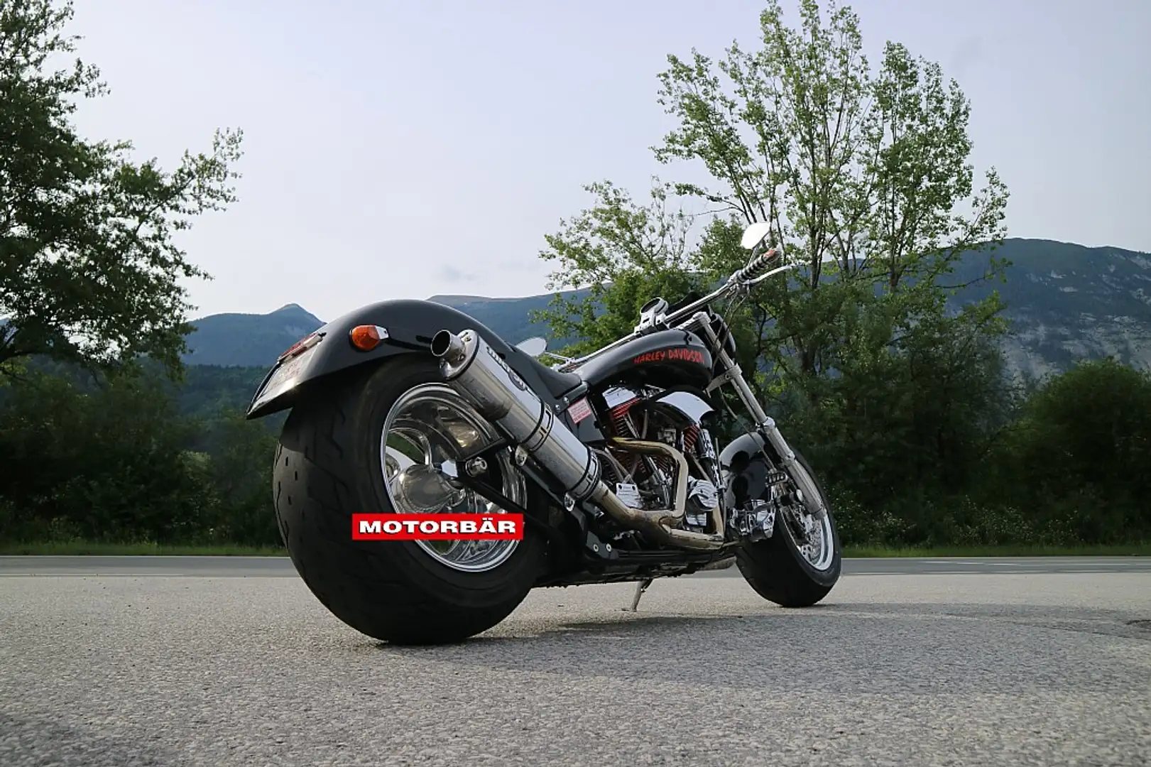 Harley-Davidson Softail Softail Custom FXSTC Noir - 2