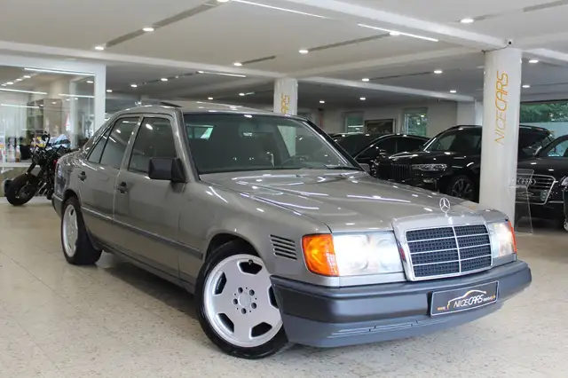 Mercedes-Benz E 300 D Turbo 124*SD*Klima* H-Oldtimer*