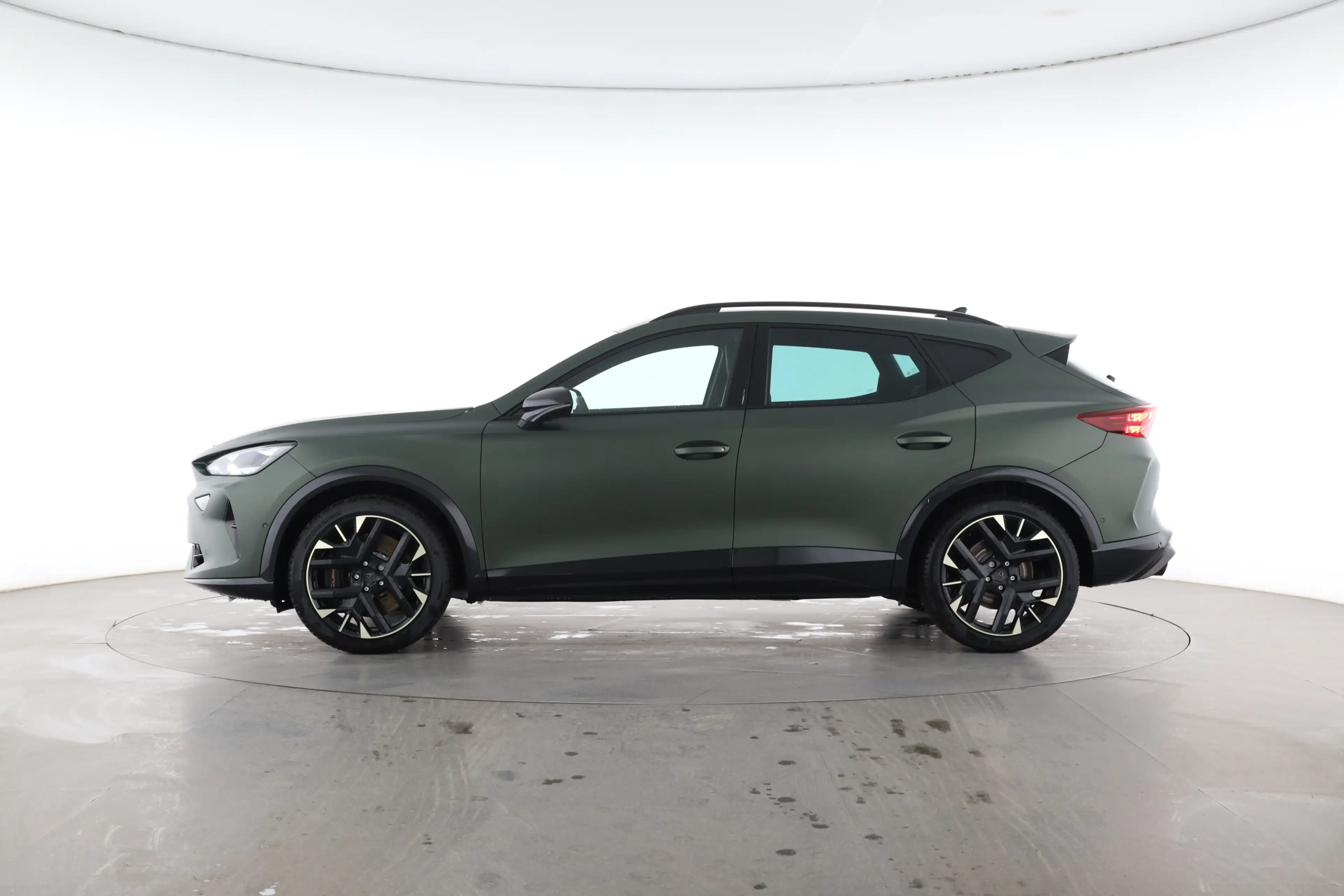 CUPRA Formentor 2.0 TSI DSG 4Drive VZ Tribe Edition — photo 3