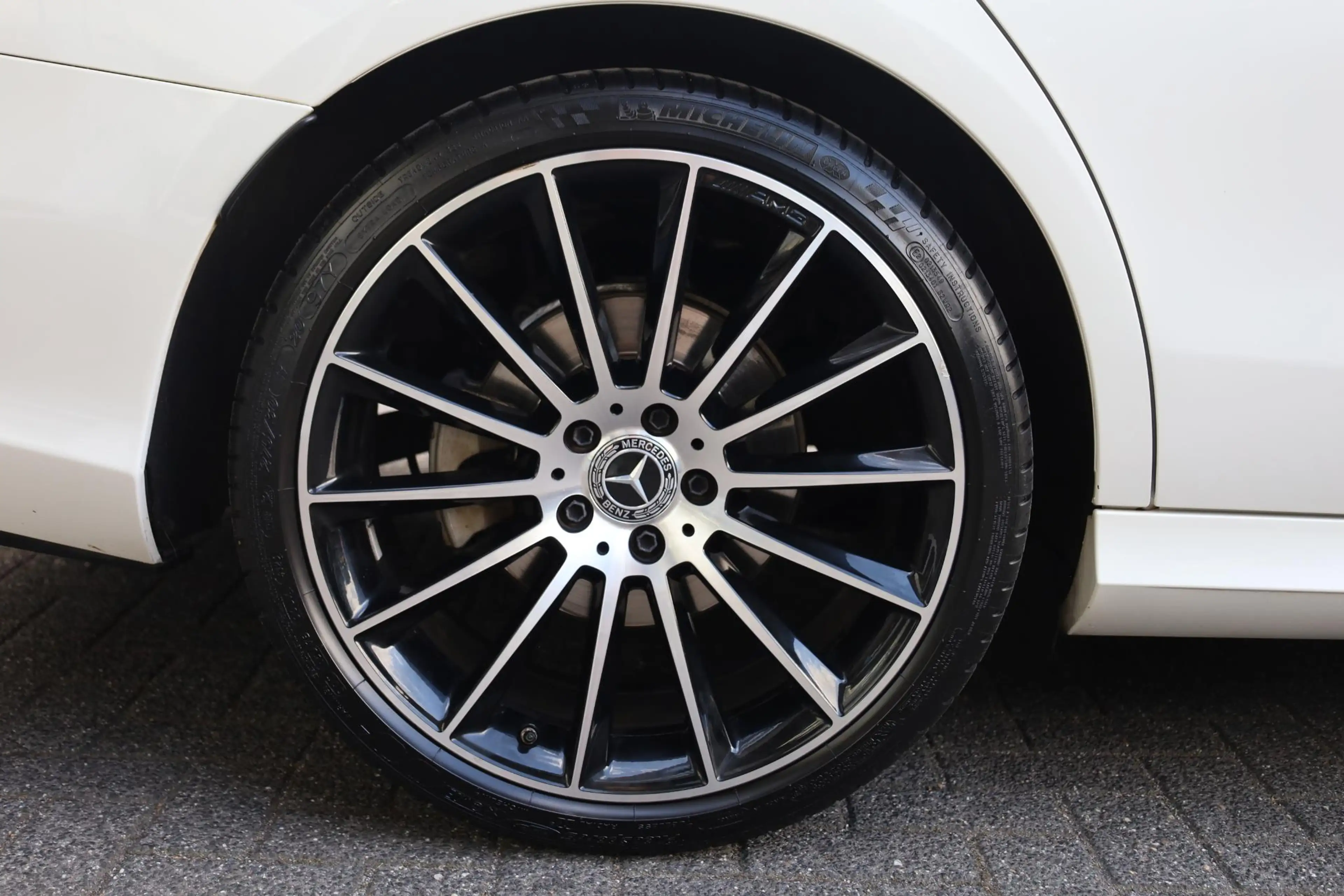 Mercedes-Benz E 250 Premium Plus AMG-LINE PANO BURMESTER LEER HUD CARP — photo 5