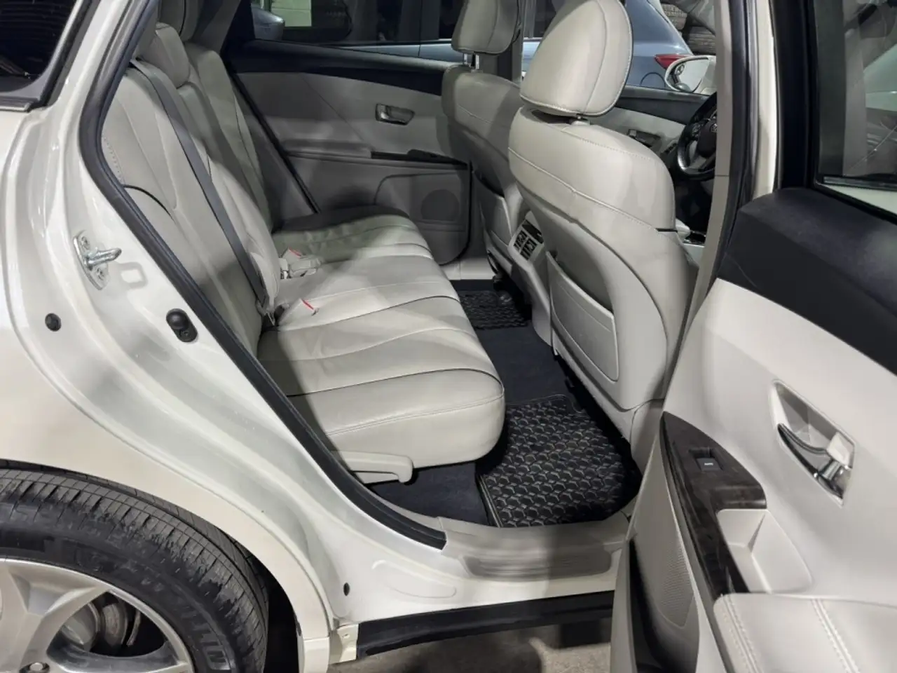 Toyota Venza снимка Toyota Venza