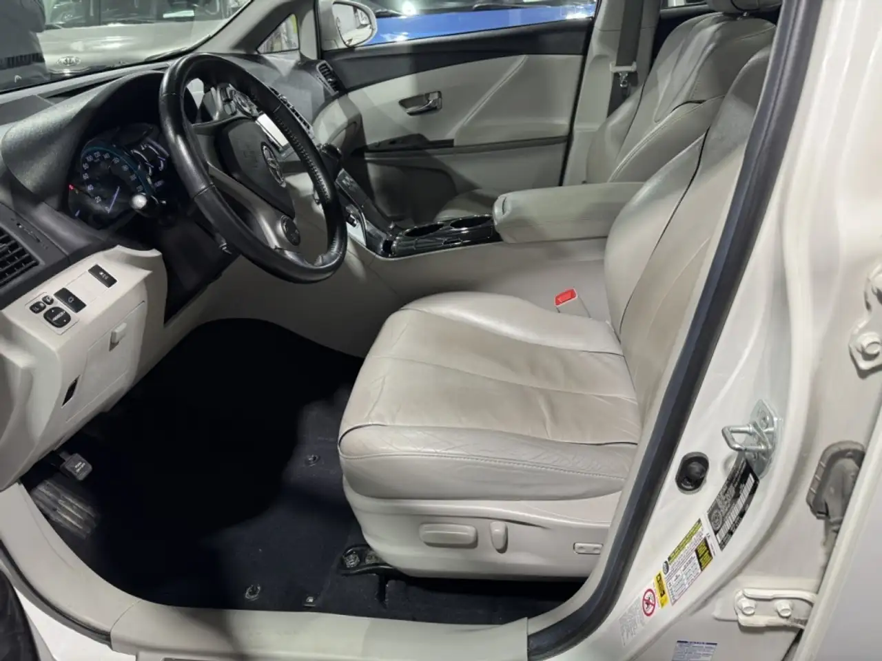 Toyota Venza снимка Toyota Venza