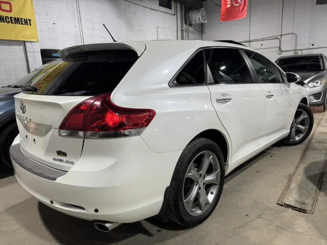Toyota Venza снимка Toyota Venza