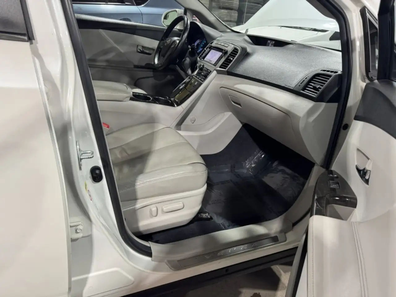 Toyota Venza снимка Toyota Venza