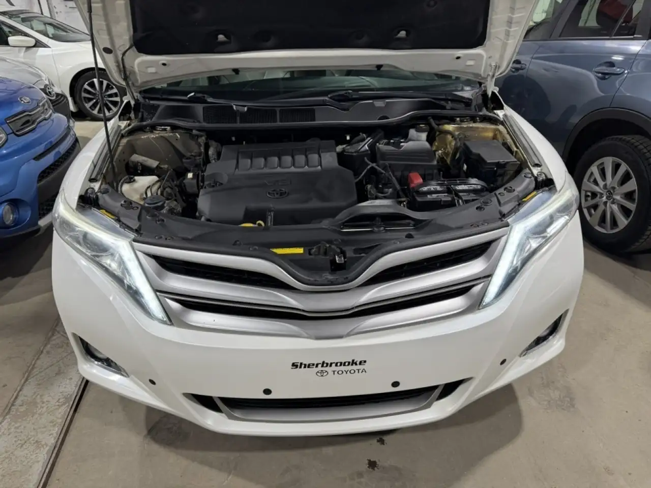 Toyota Venza снимка Toyota Venza