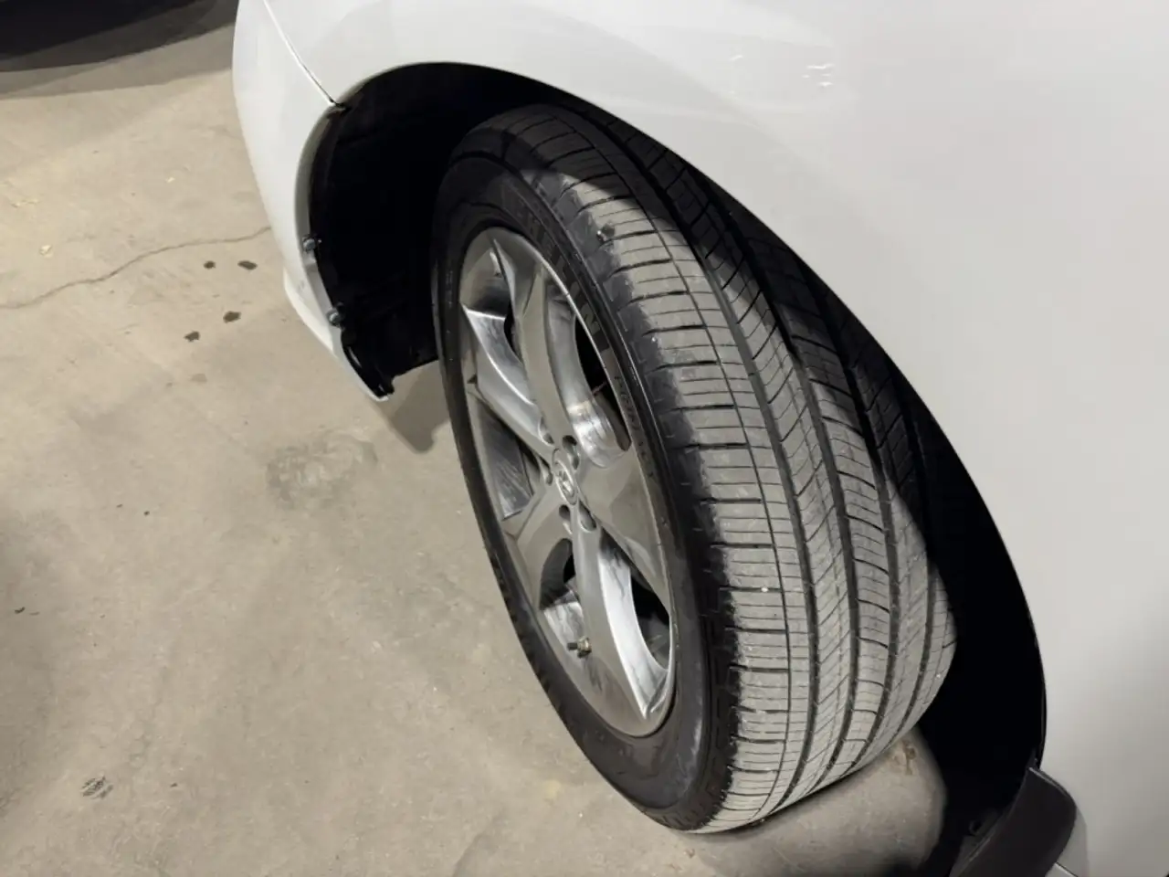 Toyota Venza снимка Toyota Venza