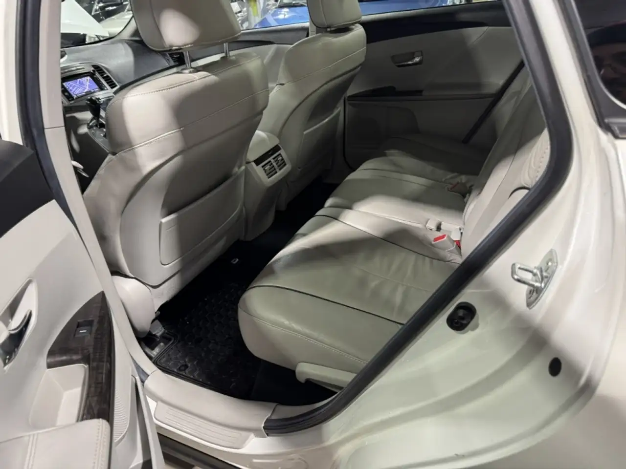 Toyota Venza снимка Toyota Venza