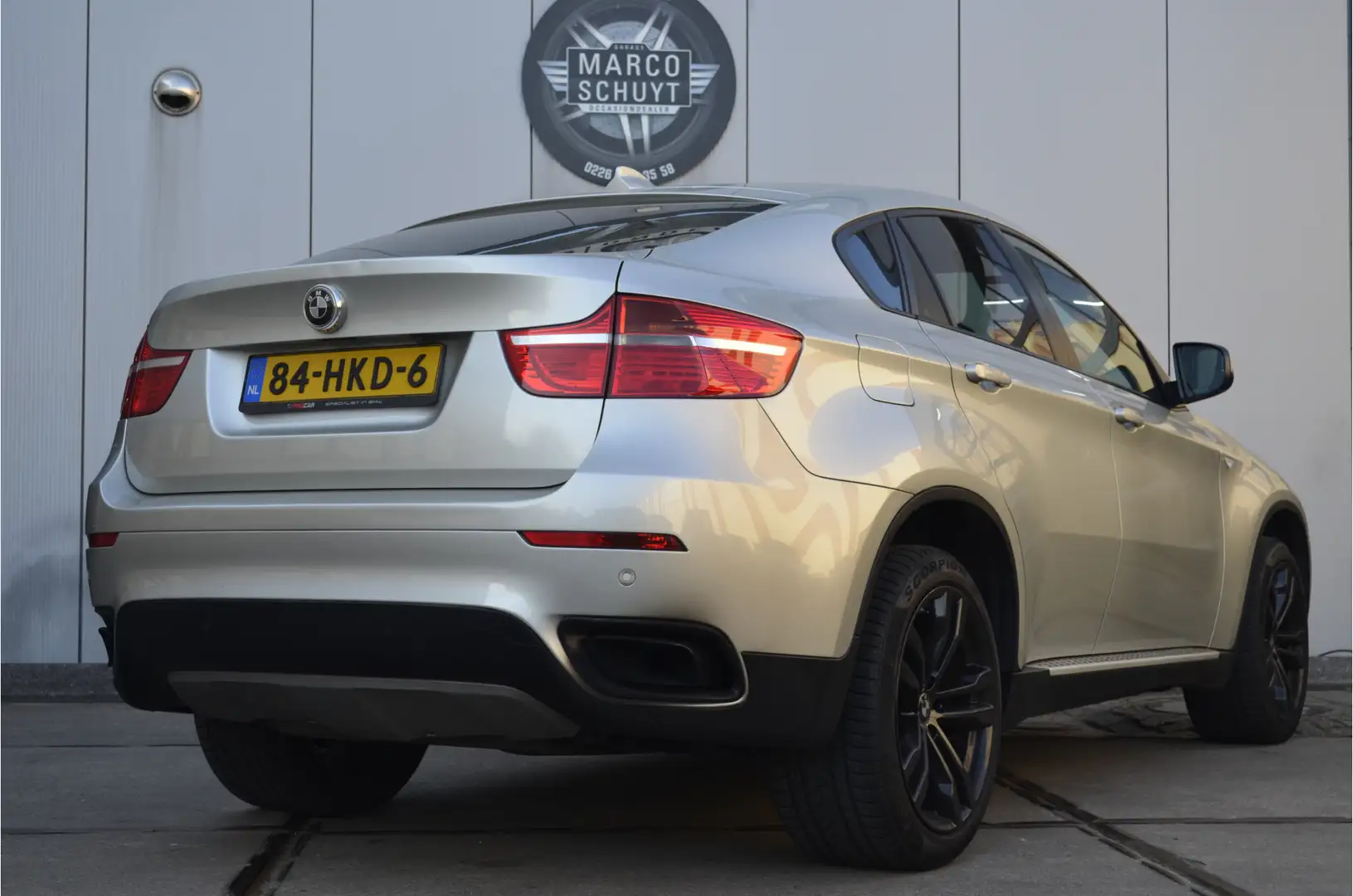 BMW X6 xDrive35d High Executive Youngtimer Grijs - 2