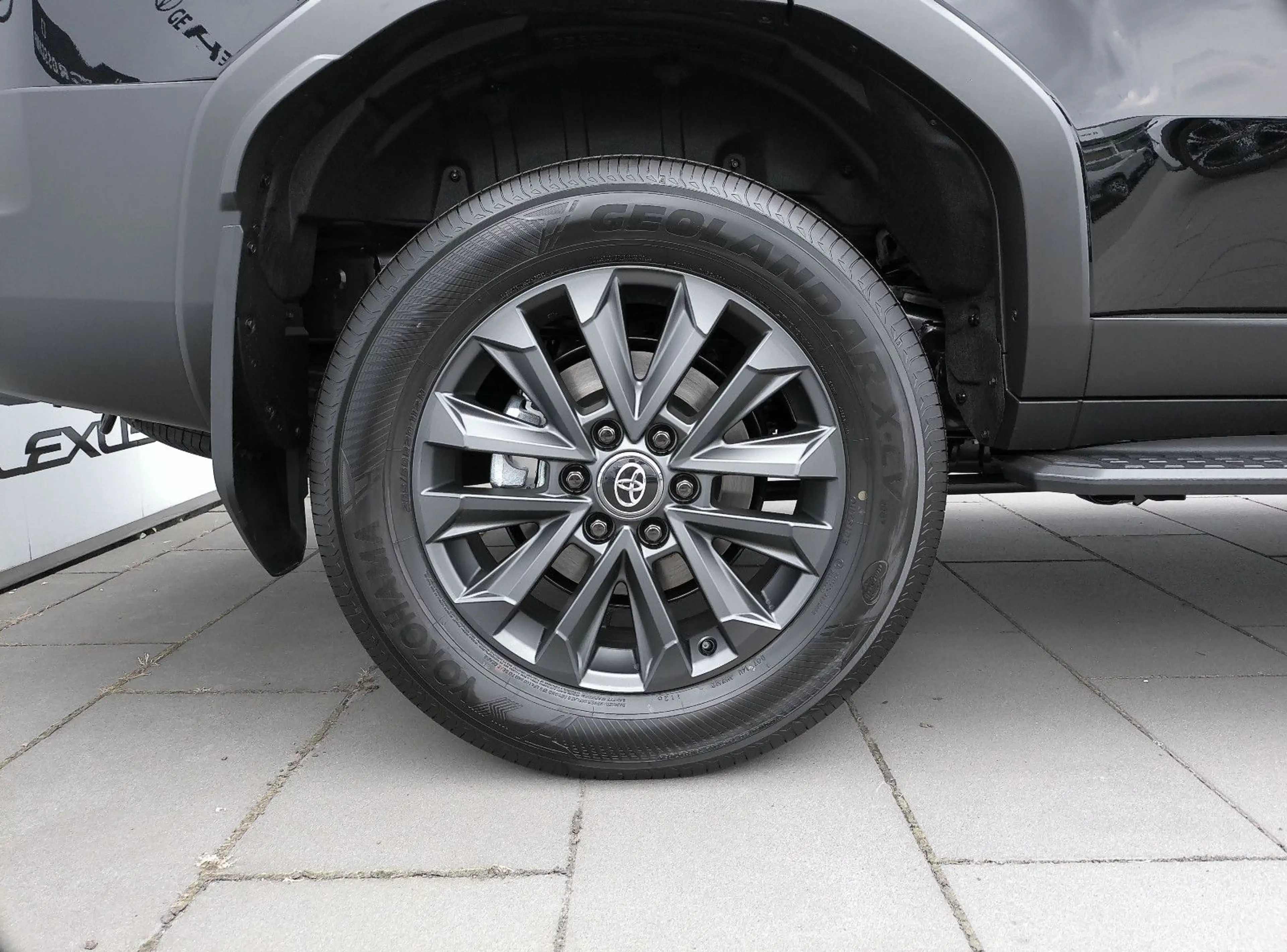 Toyota Land Cruiser 2.8 D-4D Mild-Hybrid 4WD Lounge — photo 6