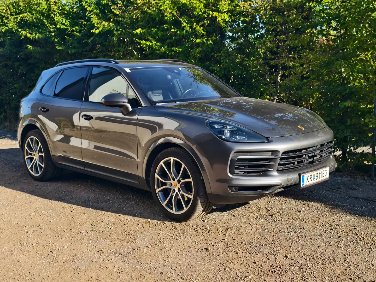 Porsche Cayenne Cayenne III Aut. Grau - 1