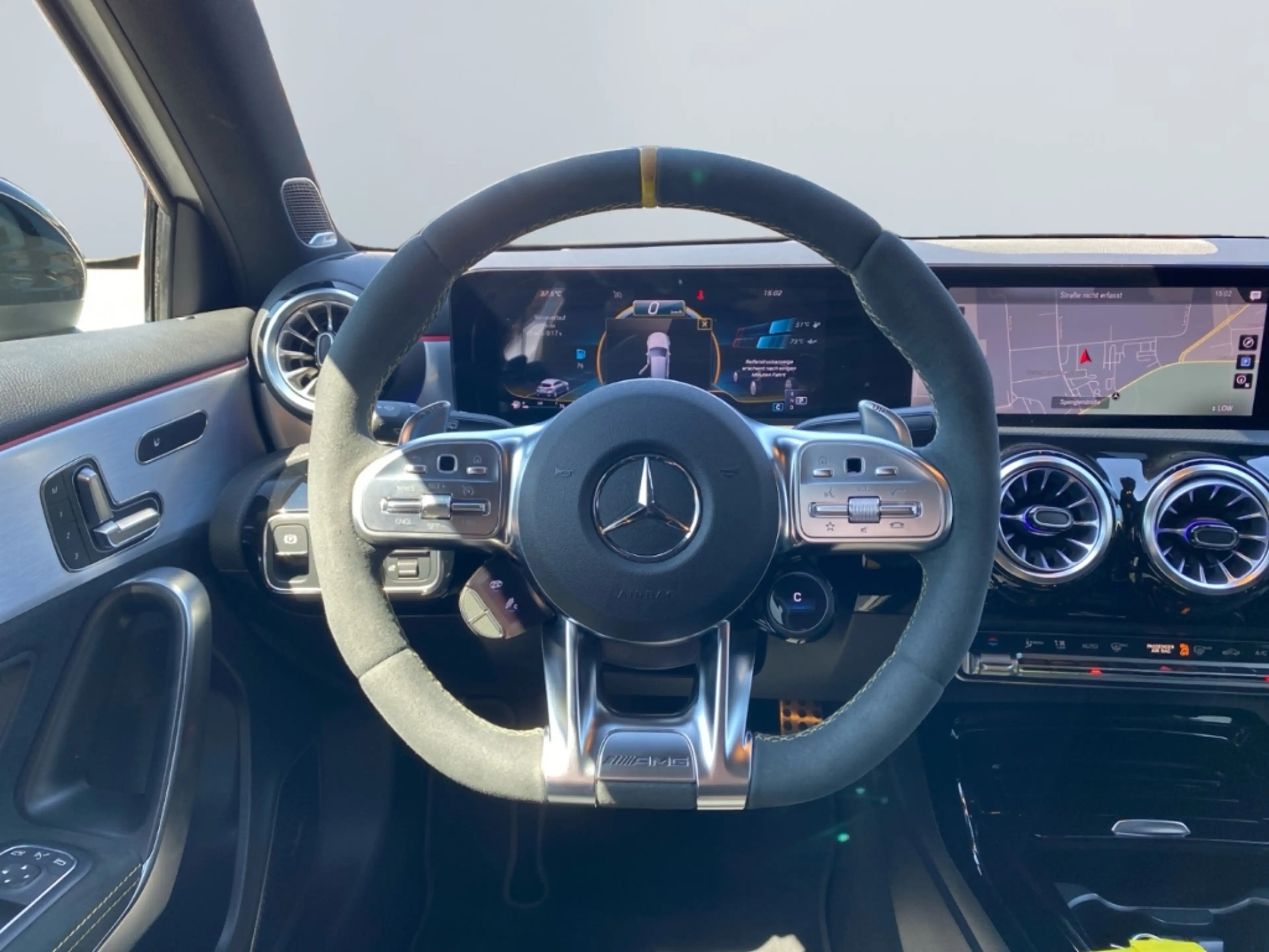 Mercedes-Benz A 45 AMG 4Matic+ *Pano*360*Leder*SHZ*LED*Digi* — photo 12