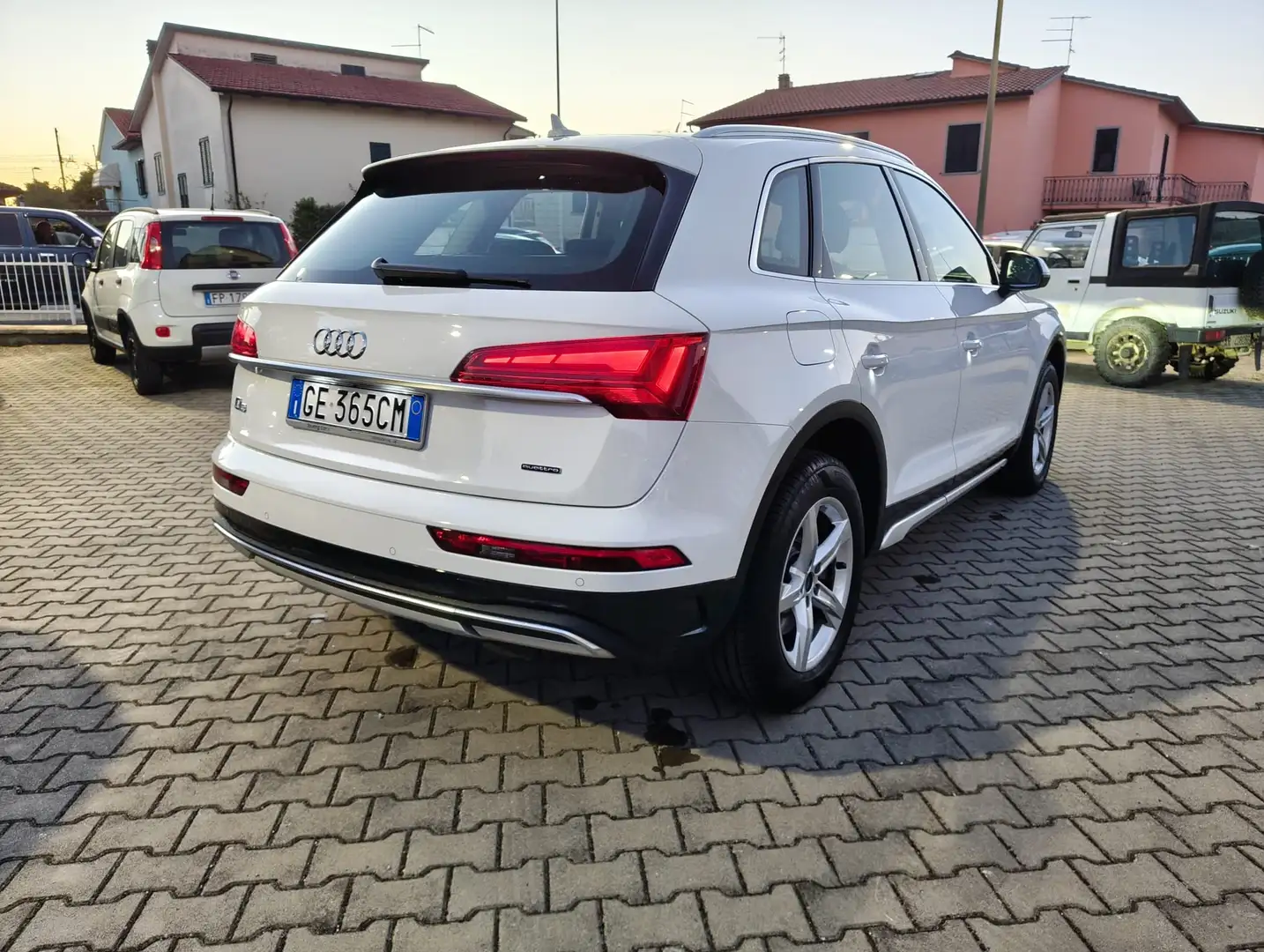 Audi Q5 Q5 40 2.0 tdi mhev Business Adv quattro s-tronic Bianco - 2