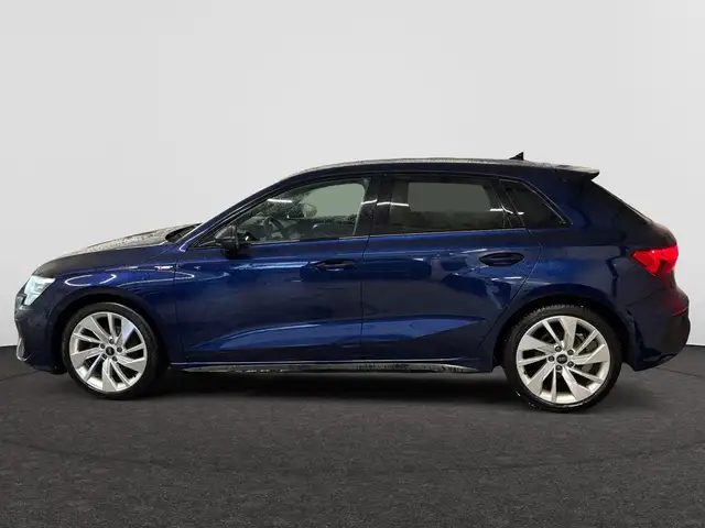 Audi A3 view 6