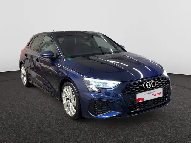 Audi A3 view 4