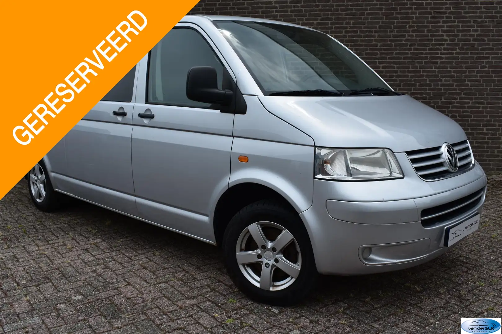 Volkswagen T5 Transporter 1.9 TDI 340 Trendline DC Aangepaste Rolstoelauto Zilver - 1