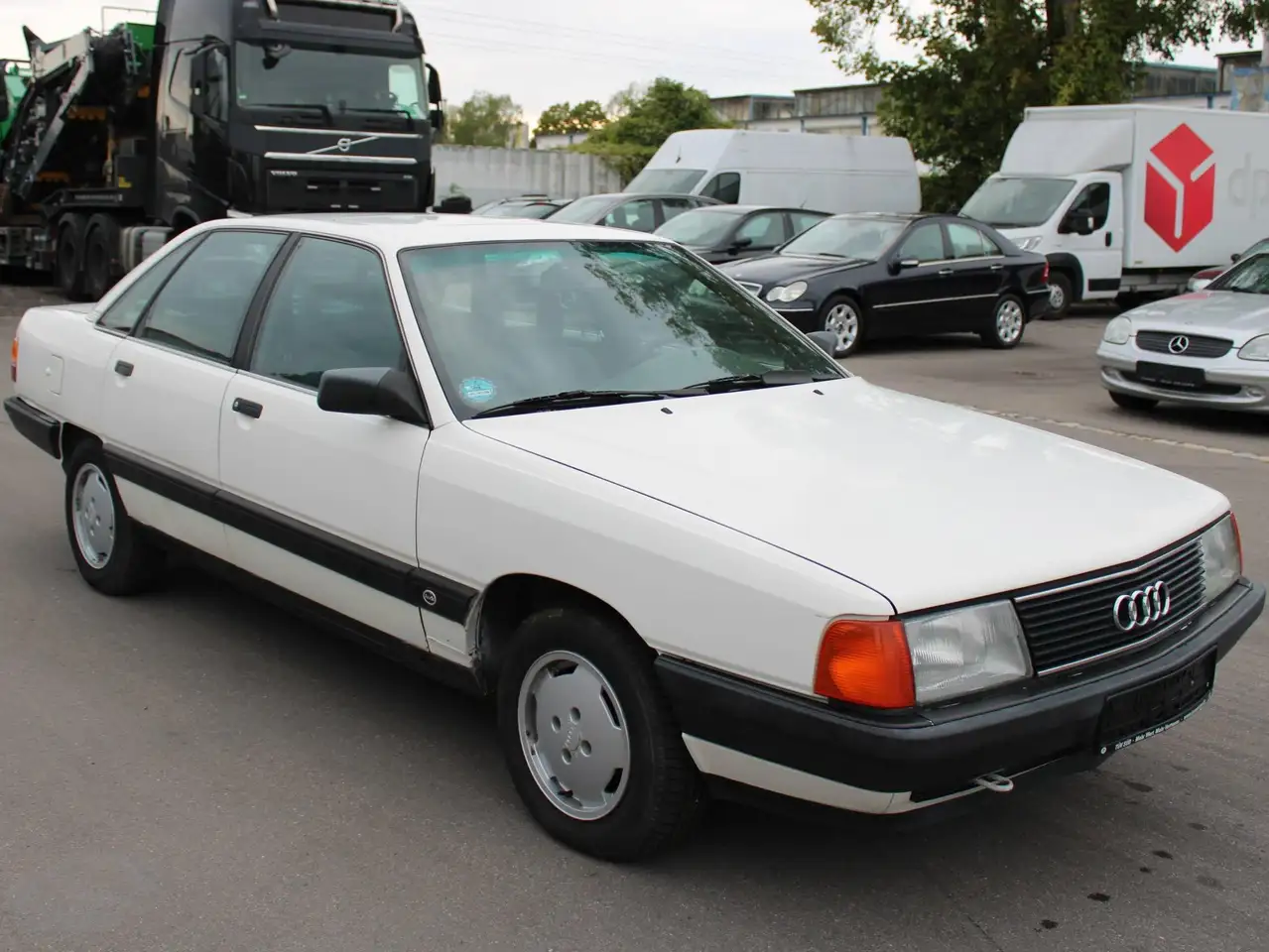 Audi 100 2.3 E Business, foto 1