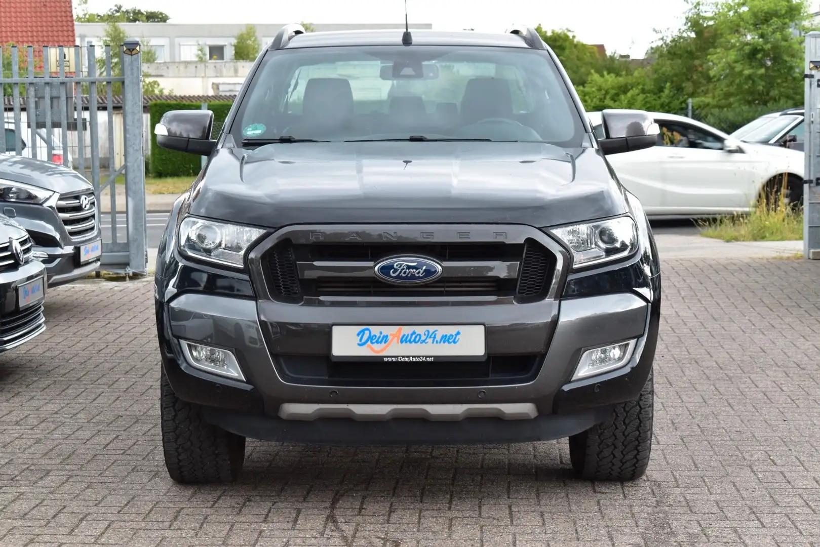 Ford Ranger Wildtrak Doppelkabine 4x4 NAVI| Stand-Hzg Černá - 2
