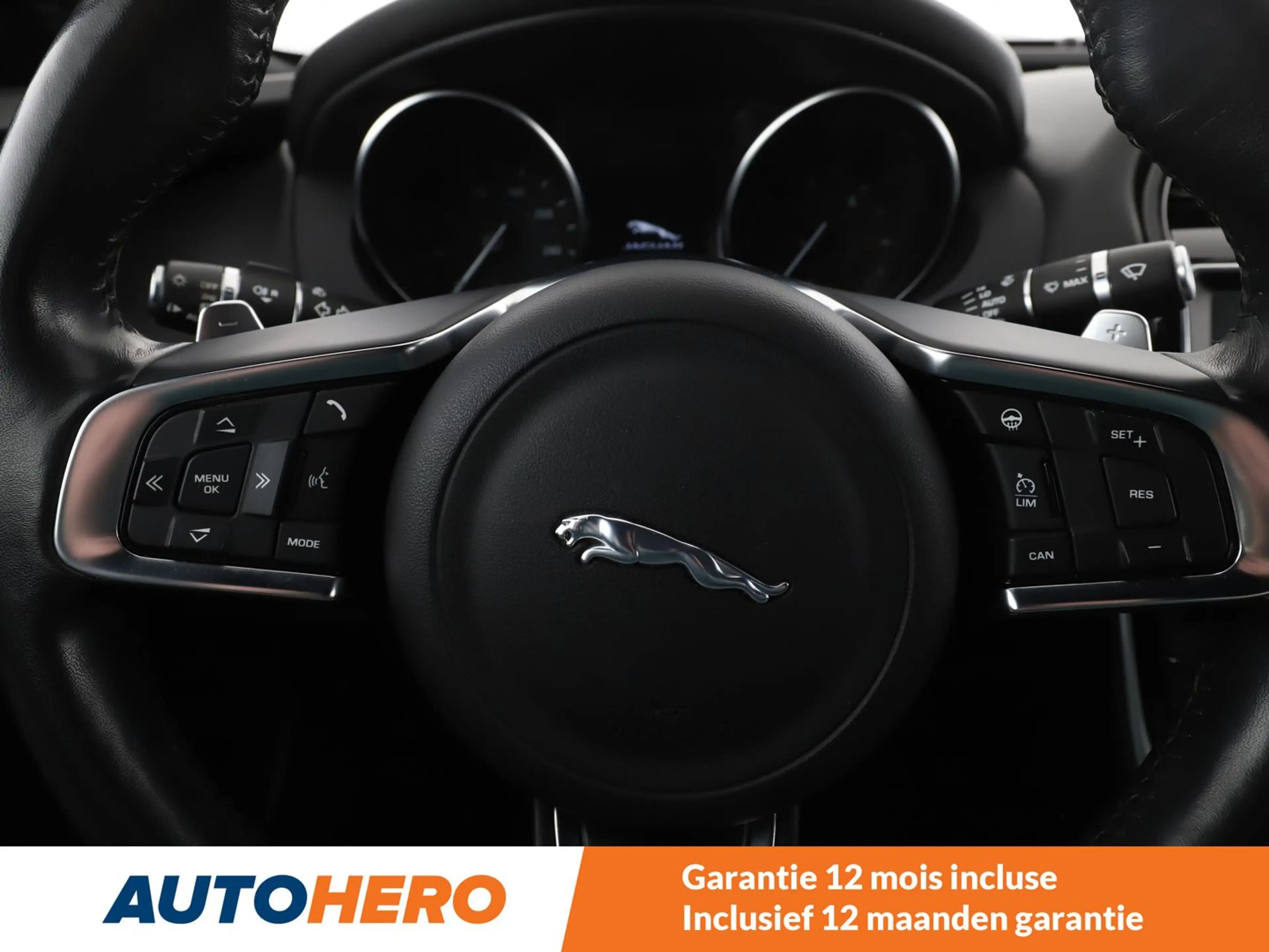 Jaguar XE 20d R-Sport — photo 9