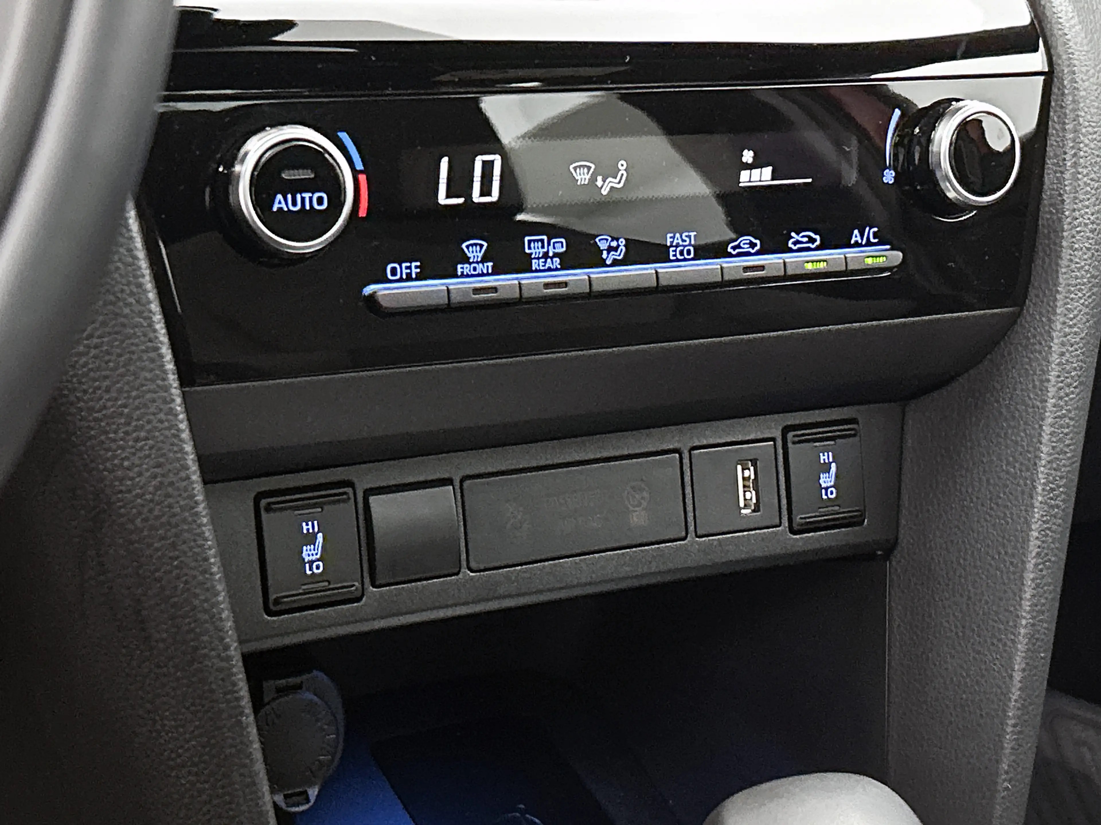 Toyota Yaris Cross 1.5 Hybrid Explore | Voorstoelen verwarmd | — photo 10