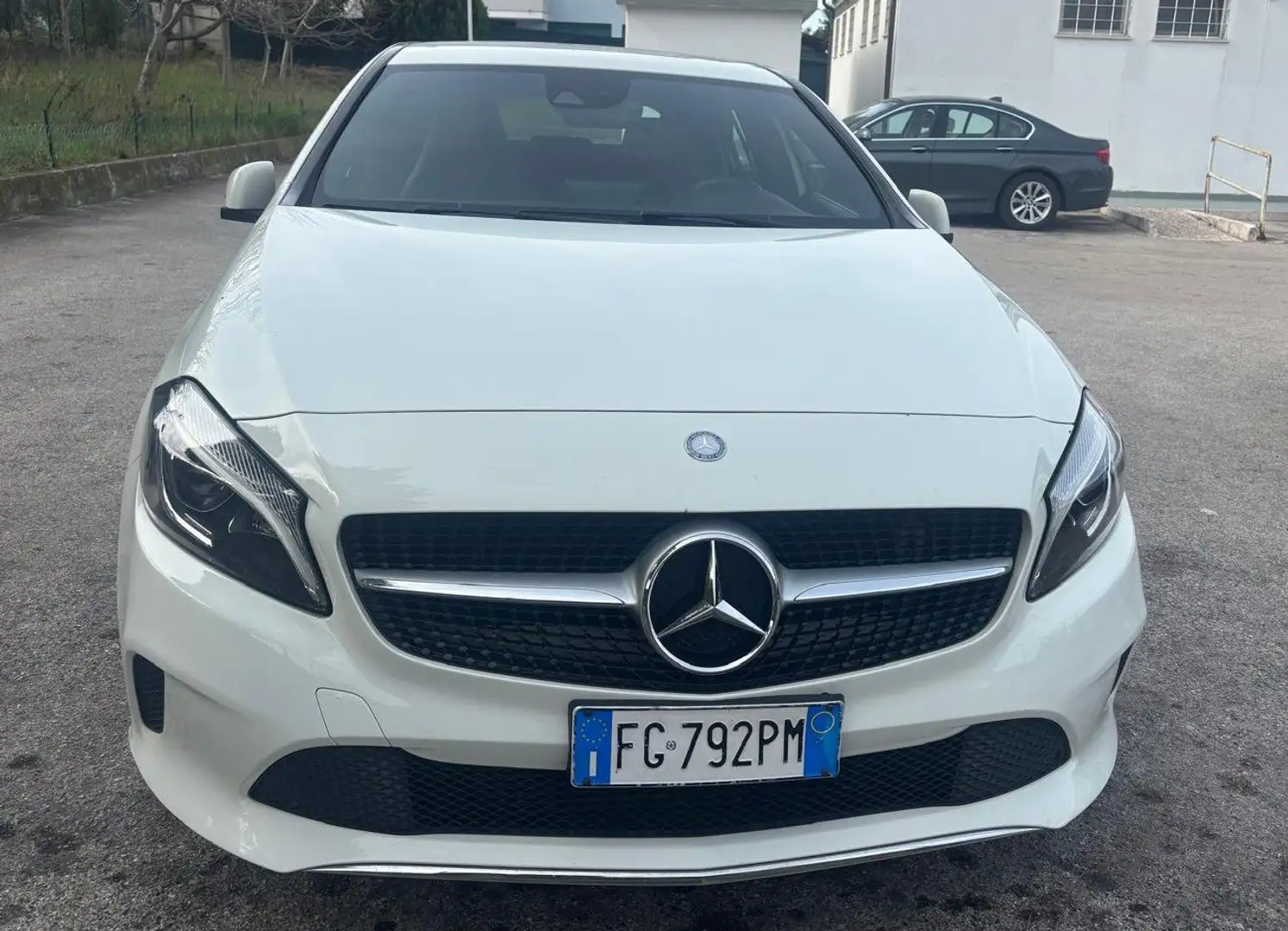 Mercedes-Benz 180 Mercedes Classe A 180 d AUTOMATIC (W176) Blanco - 2