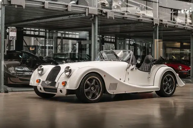 Morgan Plus 8 4.8 - A/C - Sonderfarbe - wenig KM