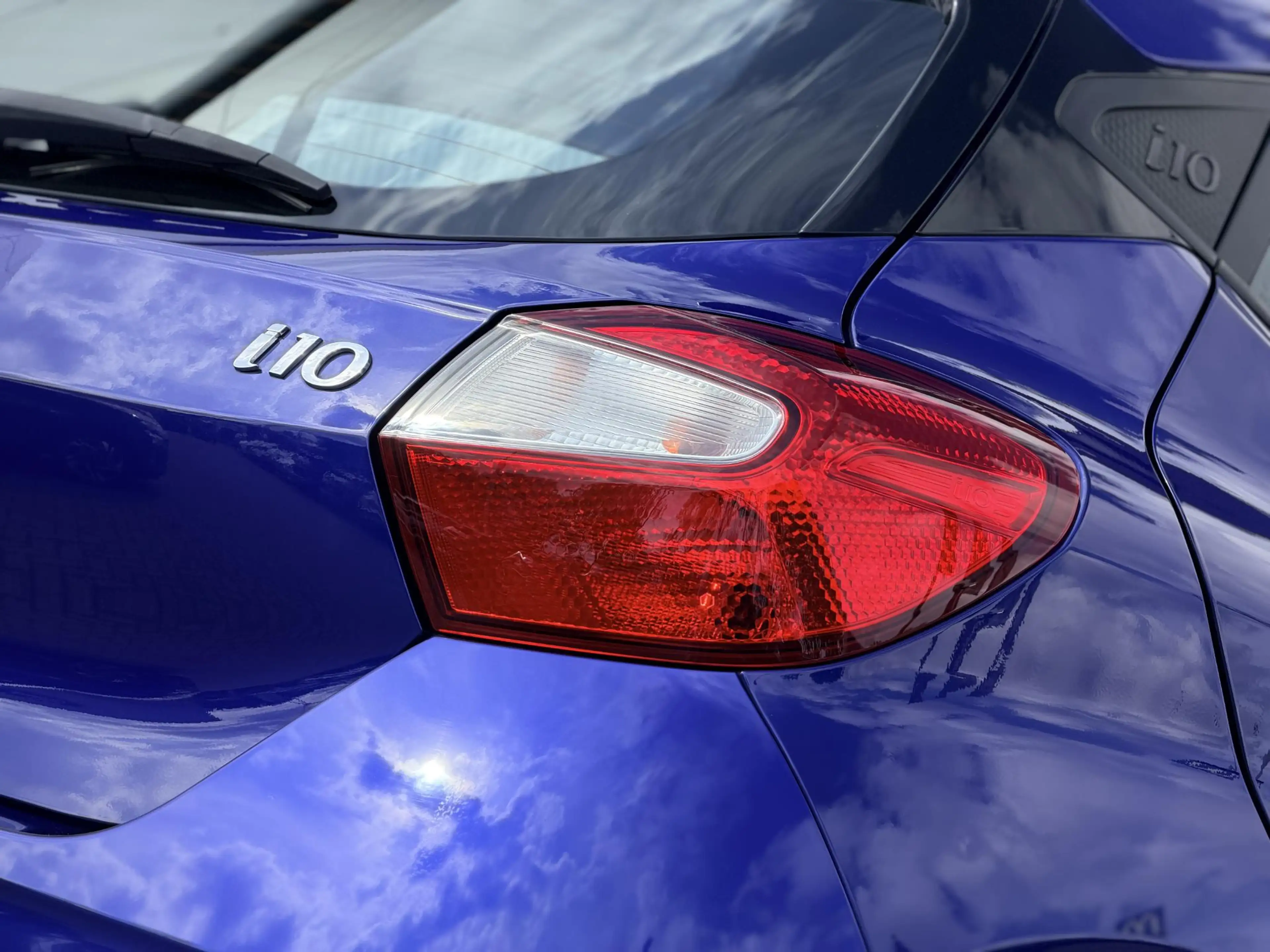 Hyundai i10 1.0 Comfort Smart / Navigatie / Achteruitrijcamera — photo 34