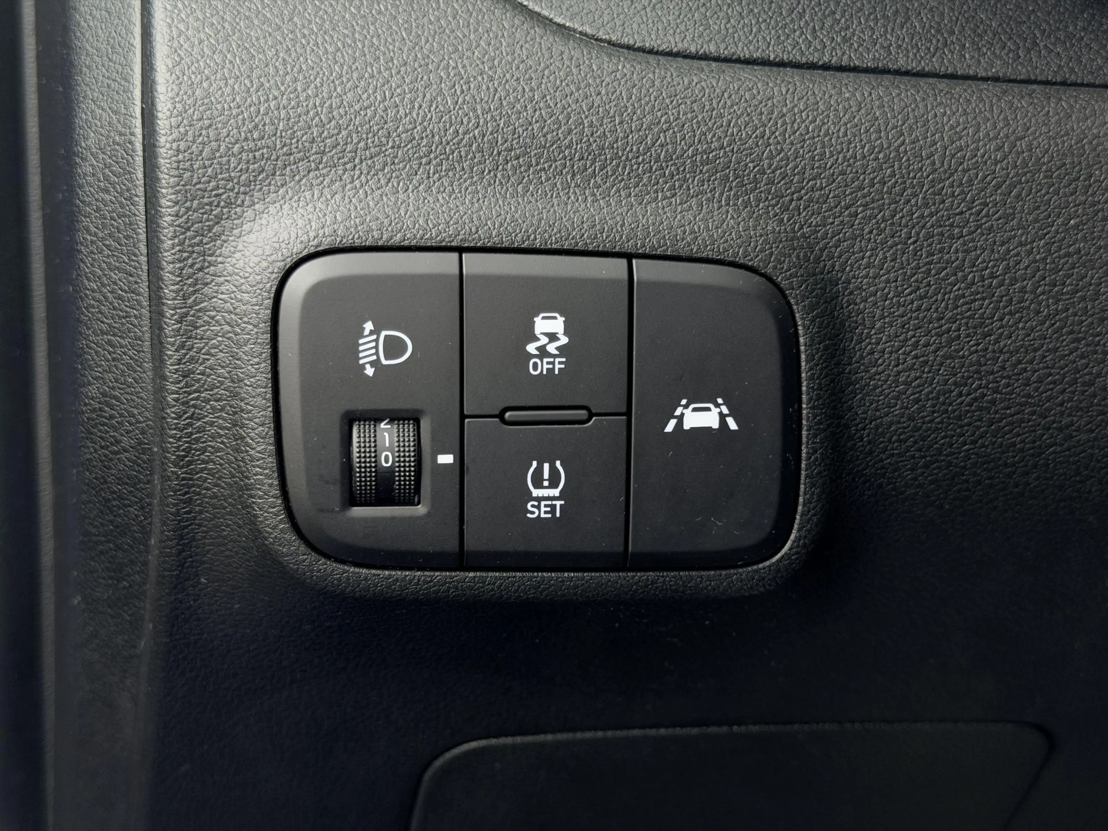 Hyundai i10 1.0 Comfort Smart / Navigatie / Achteruitrijcamera — photo 17