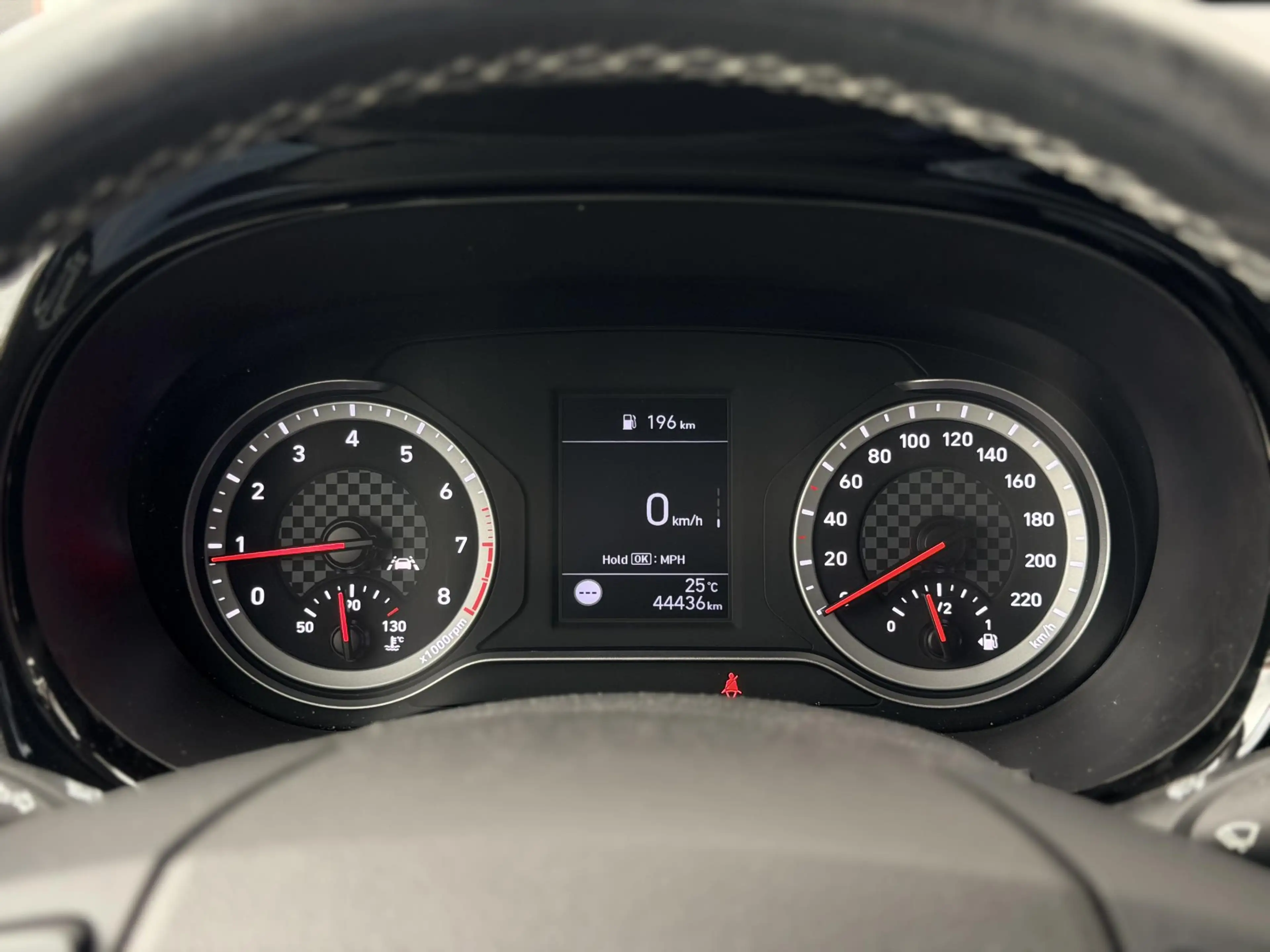 Hyundai i10 1.0 Comfort Smart / Navigatie / Achteruitrijcamera — photo 32