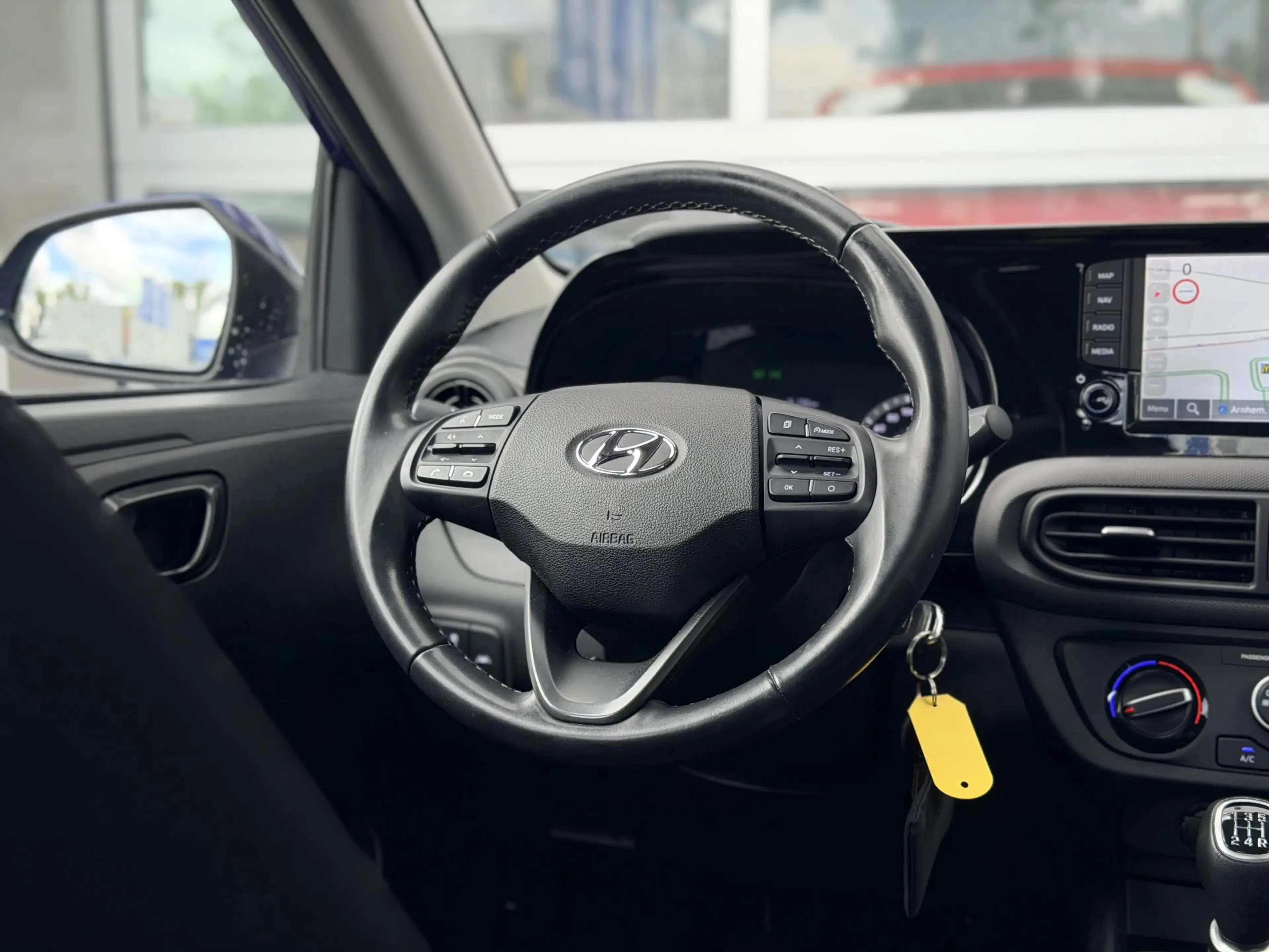 Hyundai i10 1.0 Comfort Smart / Navigatie / Achteruitrijcamera — photo 28