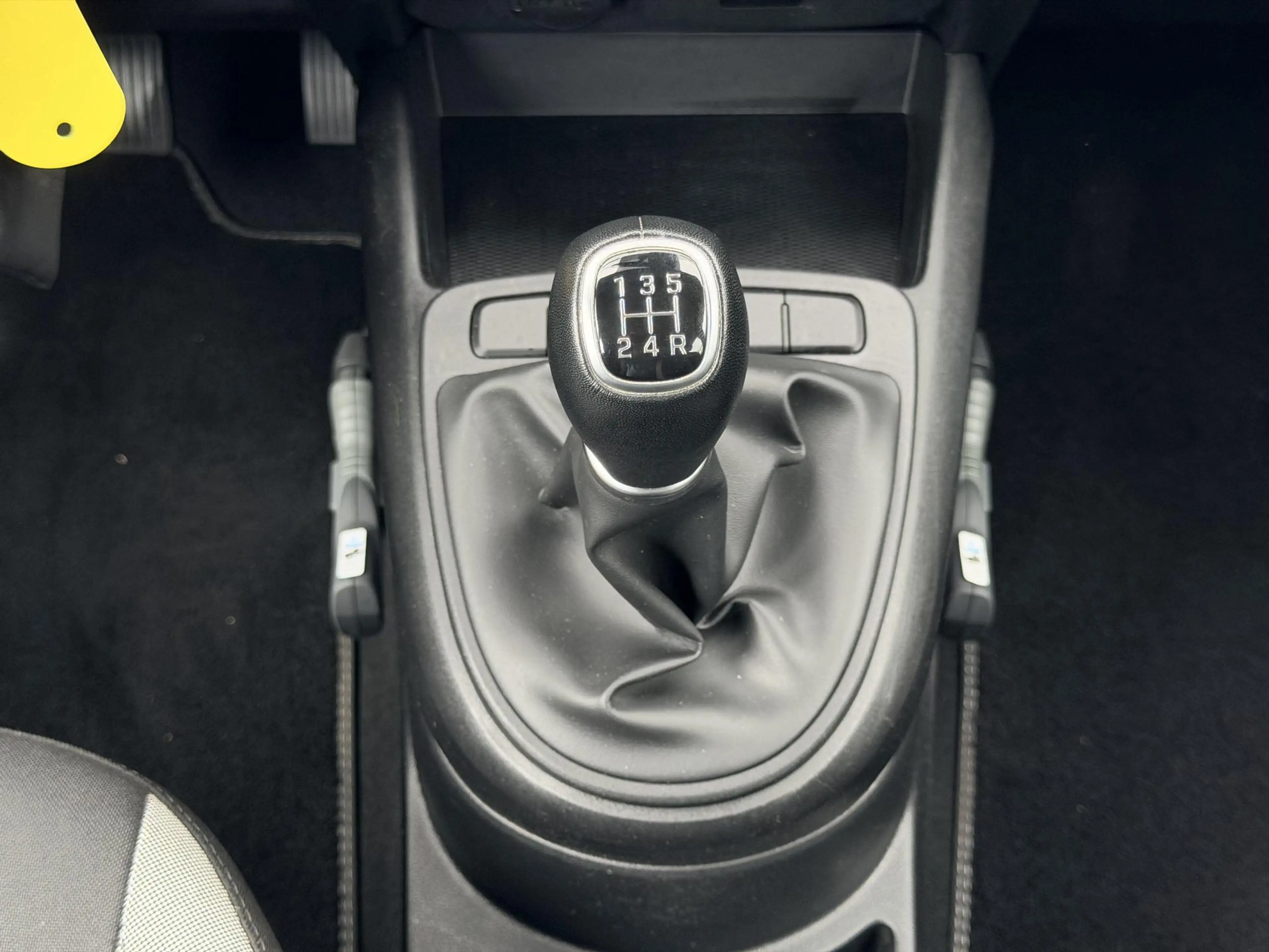 Hyundai i10 1.0 Comfort Smart / Navigatie / Achteruitrijcamera — photo 19