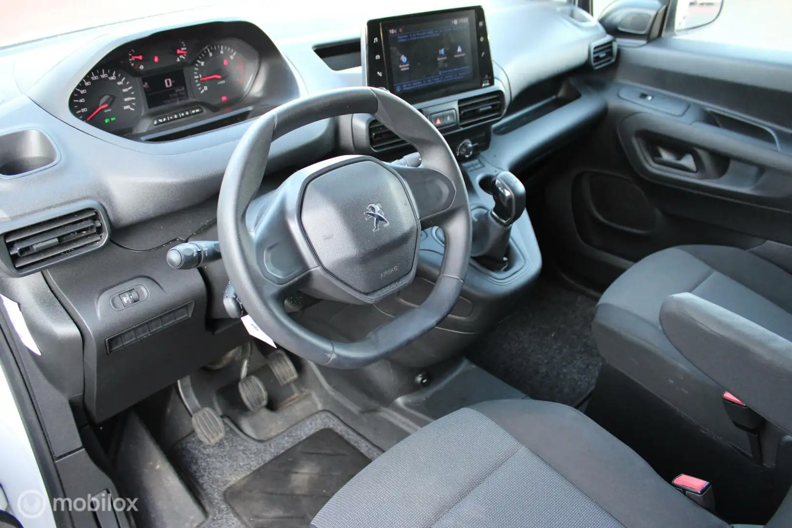 Peugeot Partner bestel 1.5 BlueHDI 100 PK Premium, Trekhaak, Cruis Wit - 2