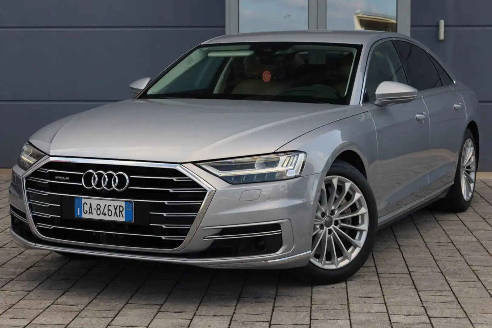 Audi A8 55 TFSI 3.0 quattro tiptronic Argento - 2