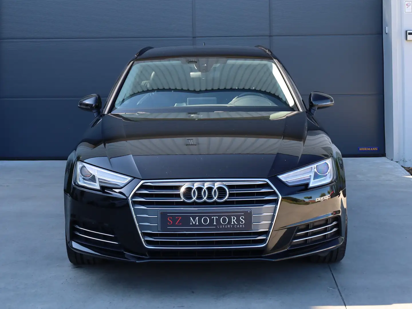 Audi A4 Avant 2.0 TDI | S Line | Automaat | Garantie Noir - 1