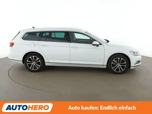 Volkswagen Passat view 7