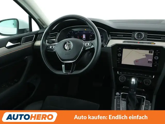 Volkswagen Passat view 13