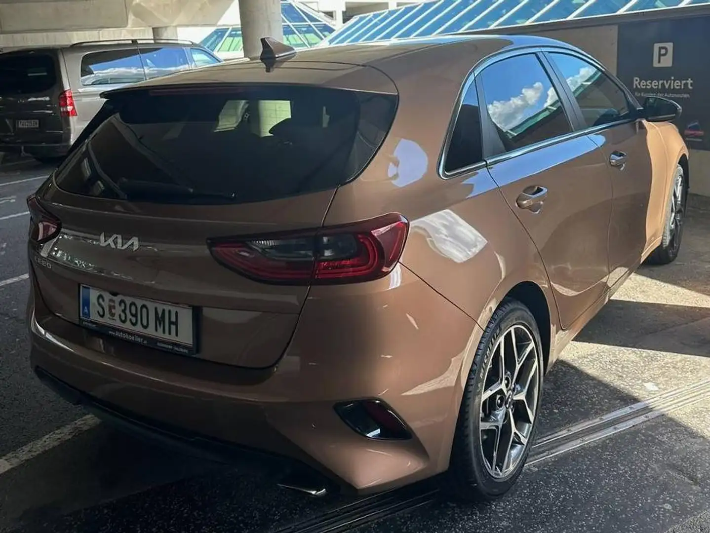 Kia Ceed / cee'd Gold 1.5 T-GDI 48V Mild-Hybrid 118 kw Bronze - 2