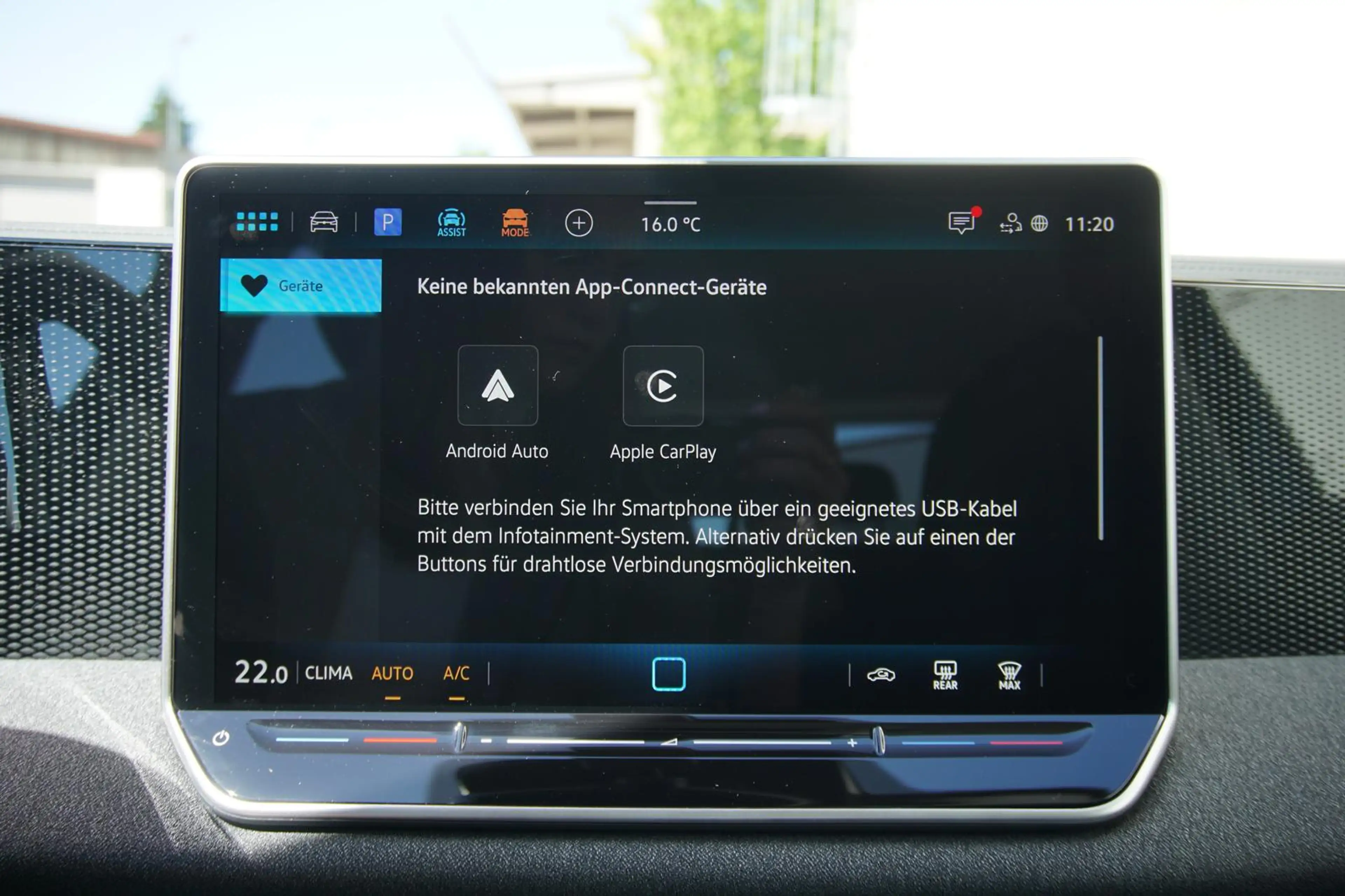 Volkswagen Tiguan 1.5eTSI DSG Navi/MirrorLi AHK Kamera ACC — photo 10