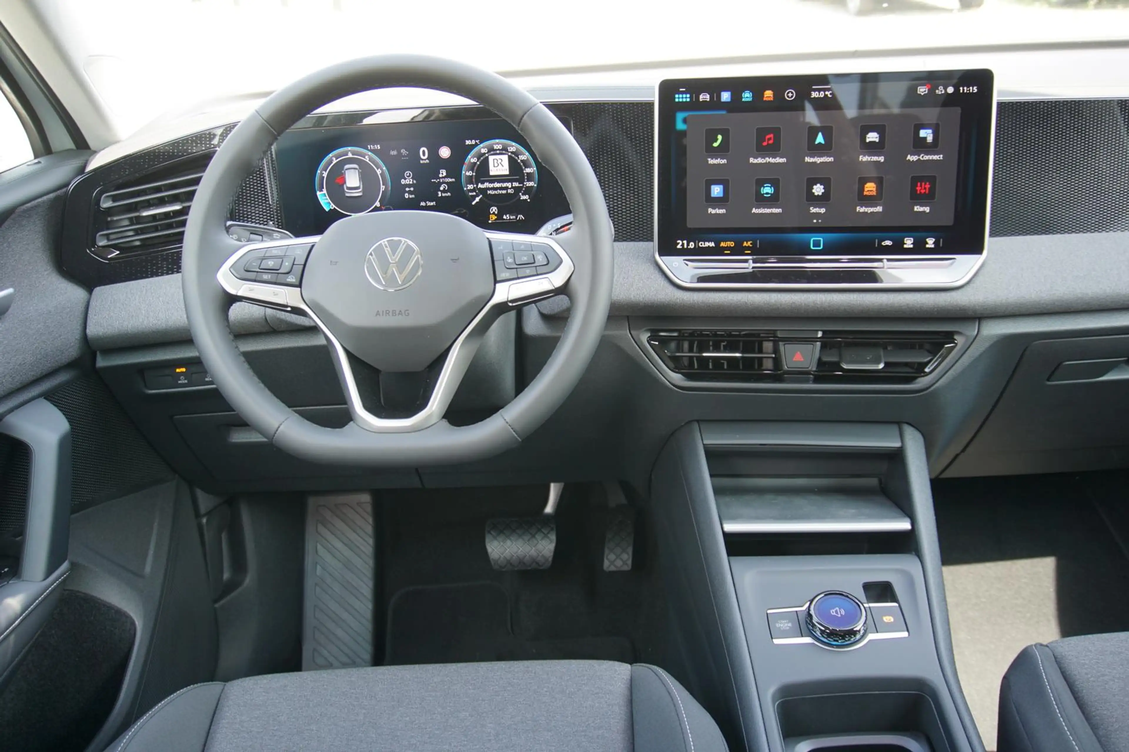 Volkswagen Tiguan 1.5eTSI DSG Navi/MirrorLi AHK Kamera ACC — photo 9