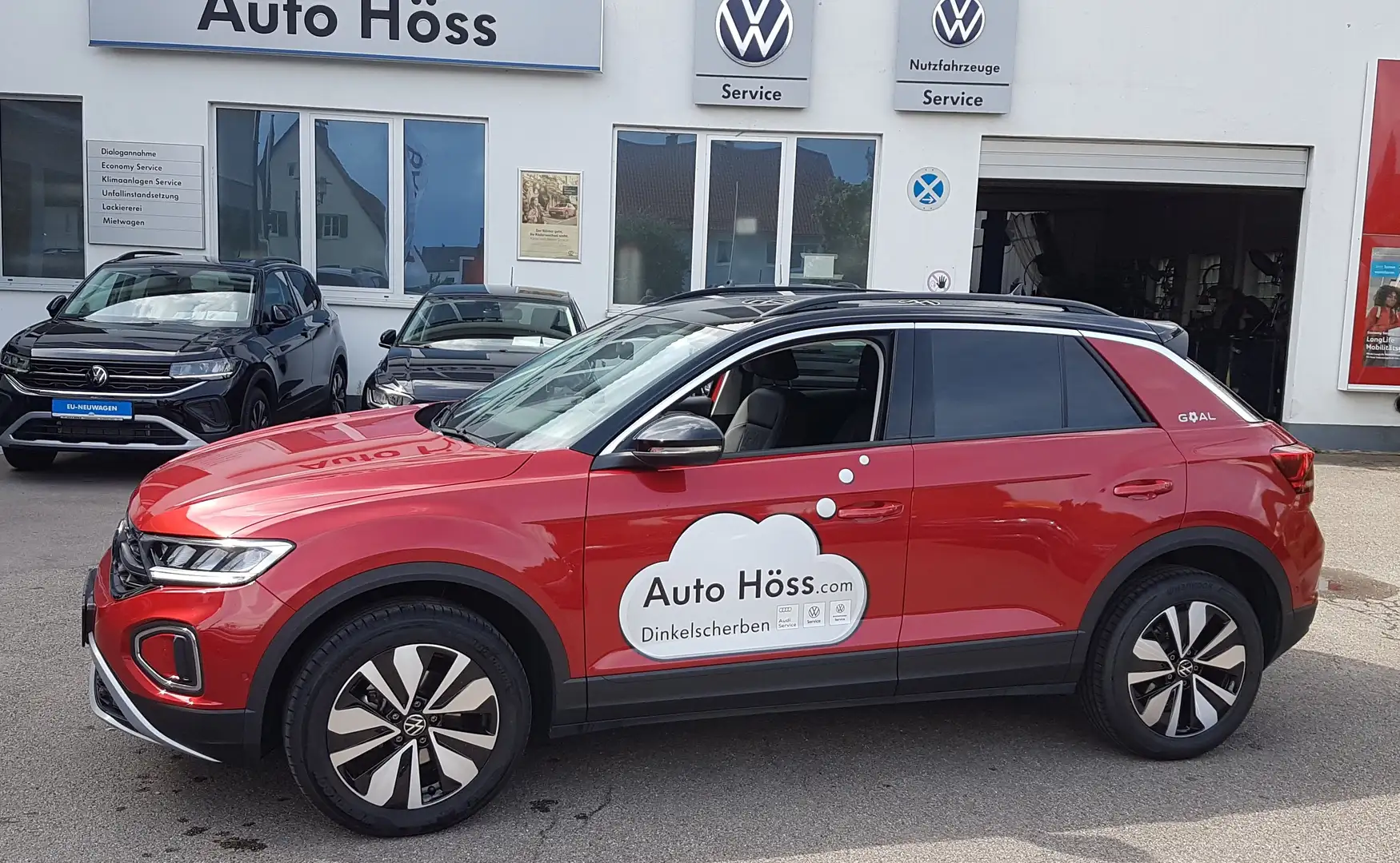 Volkswagen T-Roc Goal*AHK*LED*REAR VIEW*PDC*SHZ*LHZ*DSG*APP CONNECT Rood - 1