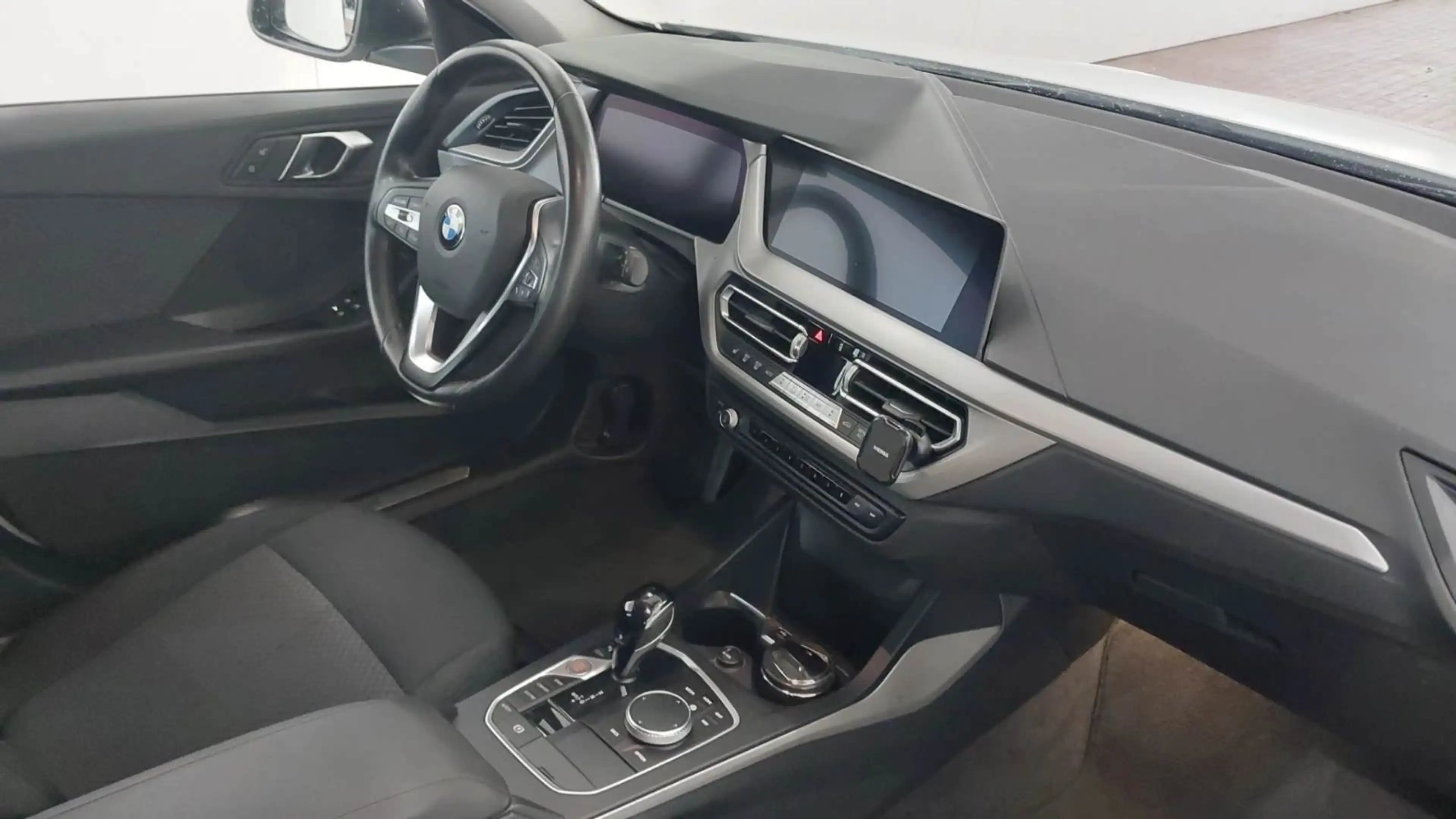 BMW 118 d Advantage *LED*Volldigital*Carplay*SHZ* — photo 6
